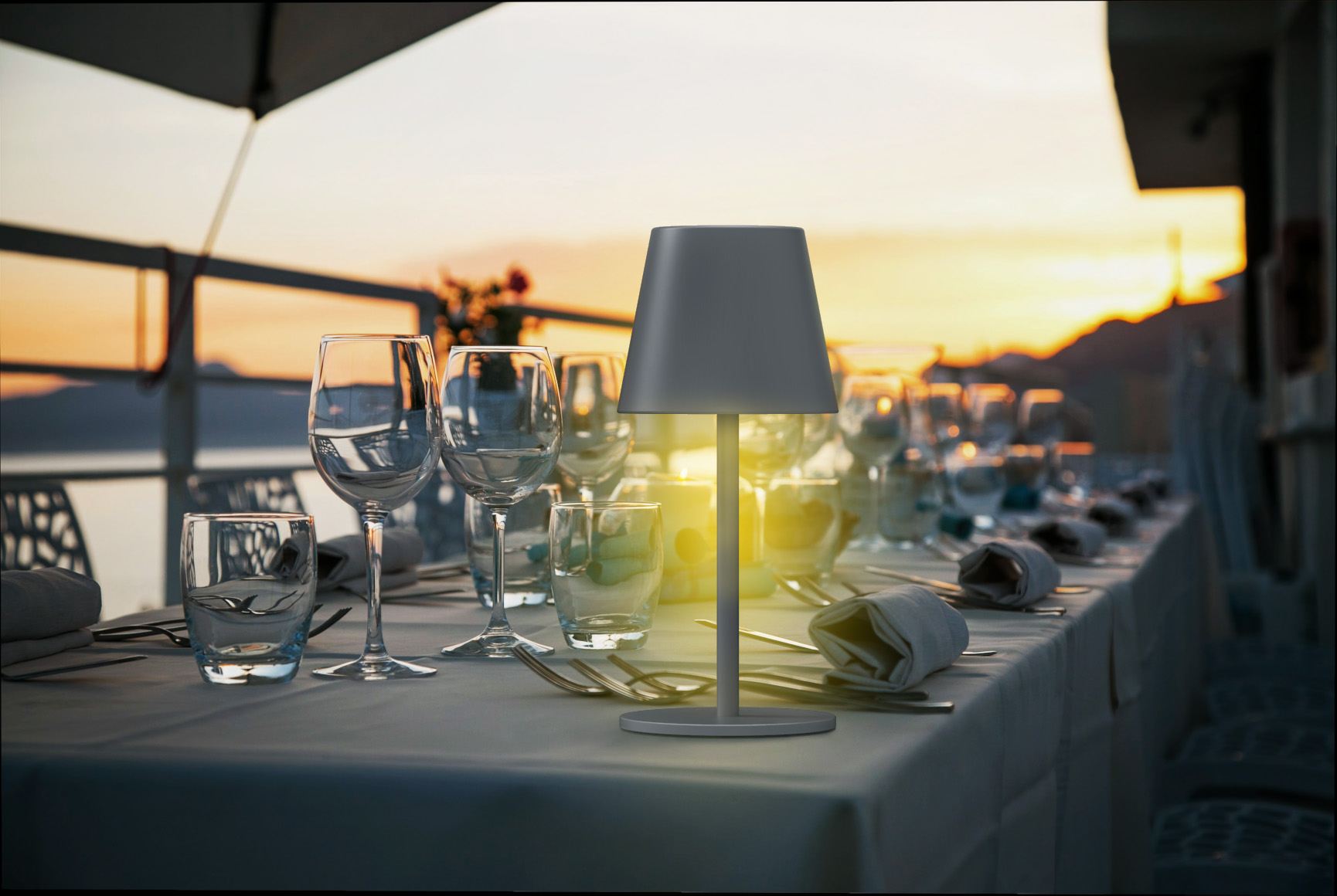 LED-Tischleuchte LUNA-80 G in GRAU, Kabellose Akku-Tischlampe mit Langzeit-Beleuchtung von 8 bis 72 Std durch 5200mAh Akku, inkl. Flaschenadapter